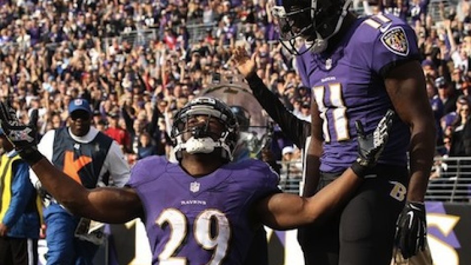 Baltimore Ravens running back Justin Forsett (29) gives New