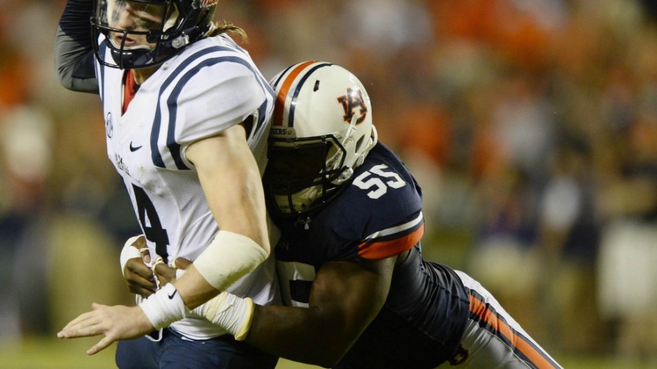 CFB Player Bracket: Carl Lawson vs. Tim Williams, PFF News & Analysis