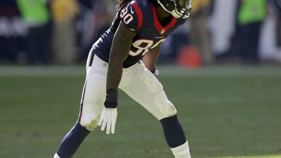 Ravens reportedly sign DE Jadeveon Clowney to one-year deal