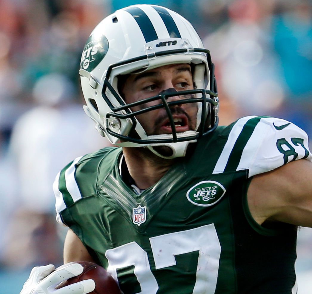 pro-wr-eric-decker-signs-with-the-tennessee-titans