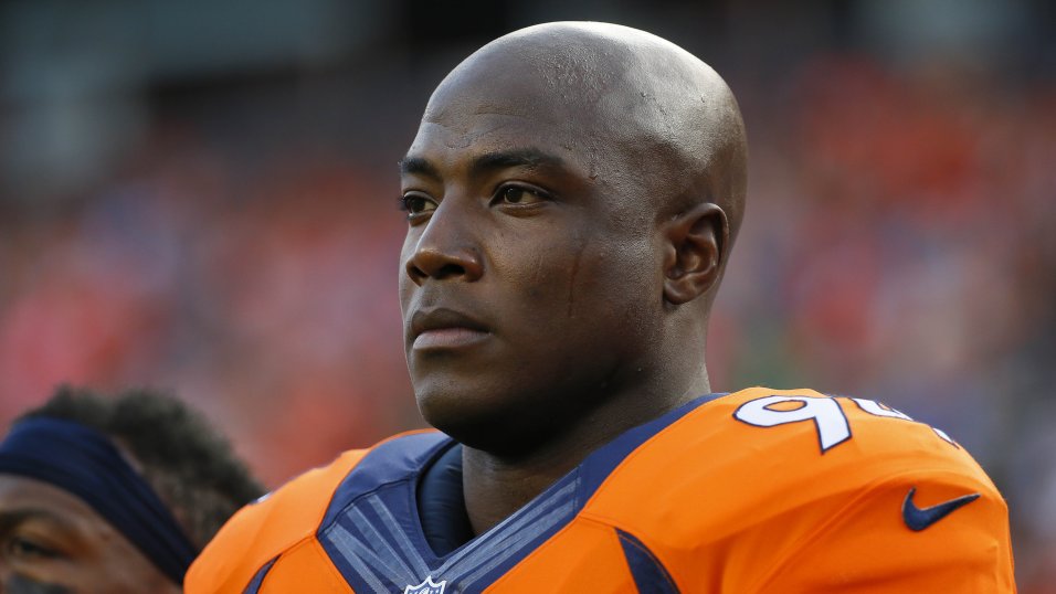 DeMarcus Ware boosting loaded Broncos defense PFF News & Analysis PFF