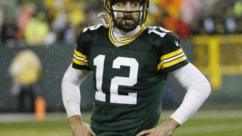 Aaron Rodgers rebounds with 4 TD passes during rout over the New