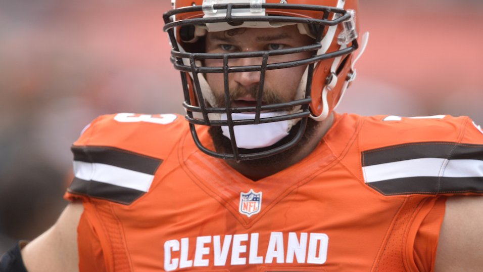 Is Joe Thomas' play on the decline?, PFF News & Analysis