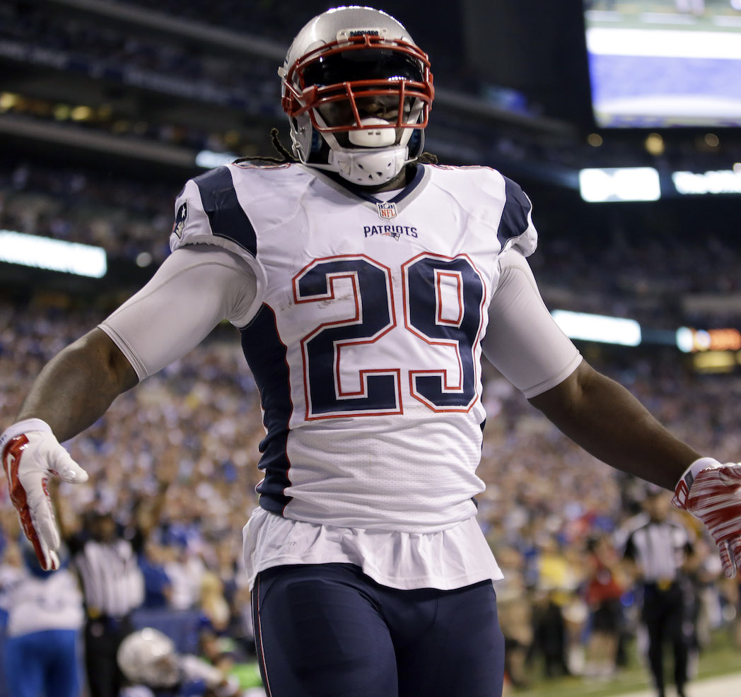 fantasy-5-what-dion-lewis-injury-means-for-patriots-fantasy-options