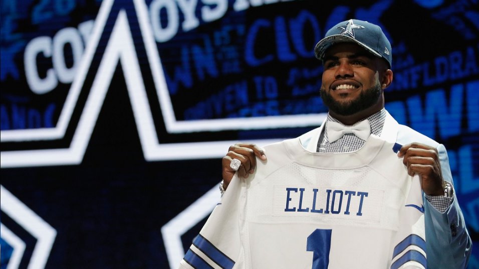 Ezekiel Elliott goes first in the PFF Friends & Family Dynasty draft, PFF  News & Analysis