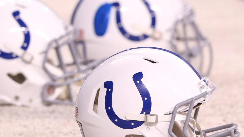 Colts center Ryan Kelly returns to practice