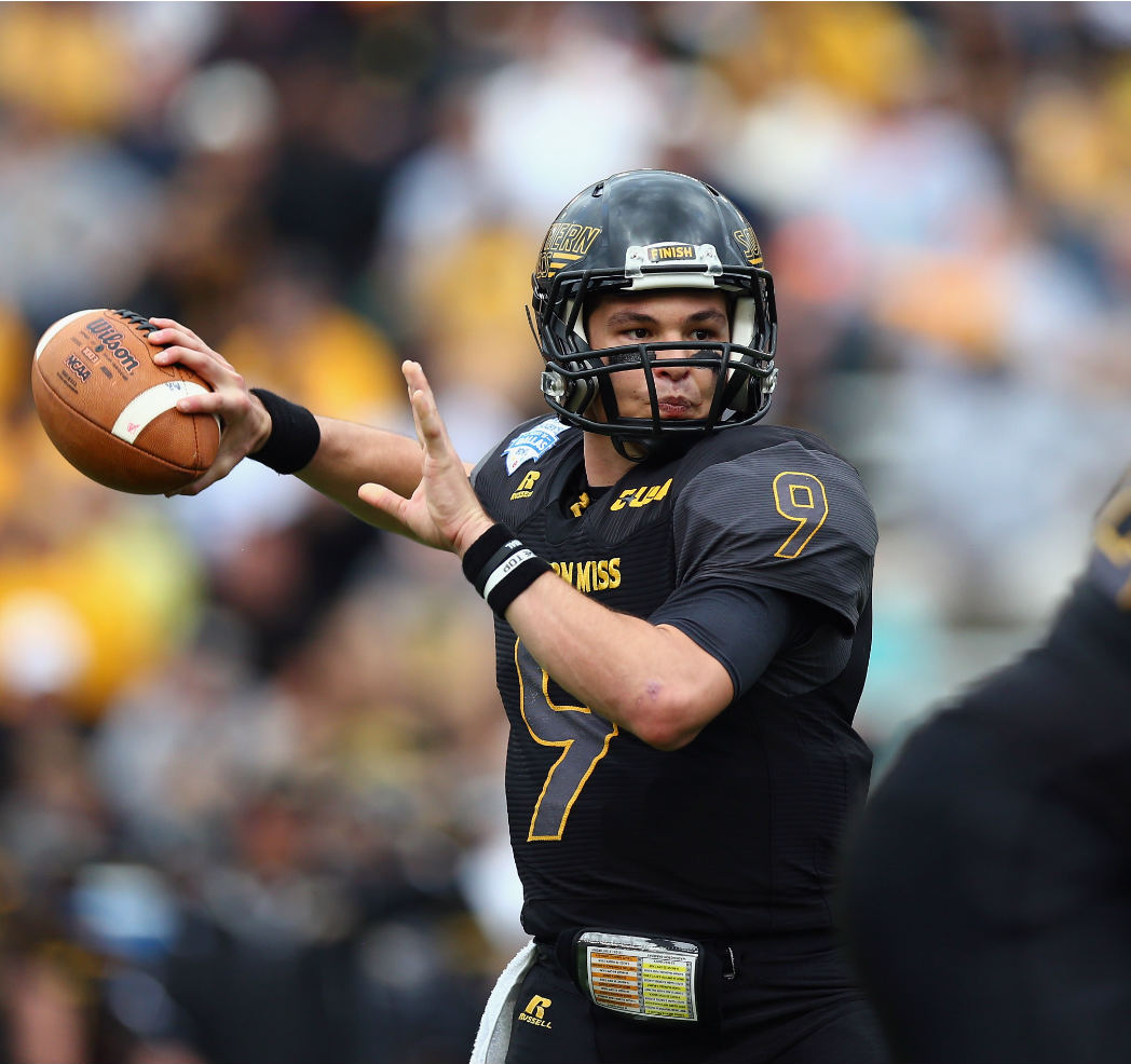 college-3-candidates-to-be-the-next-paxton-lynch-or-carson-wentz