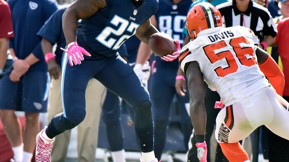 Derrick Henry of the Tennessee Titans against the Cincinnati Bengals  News Photo - Getty Images