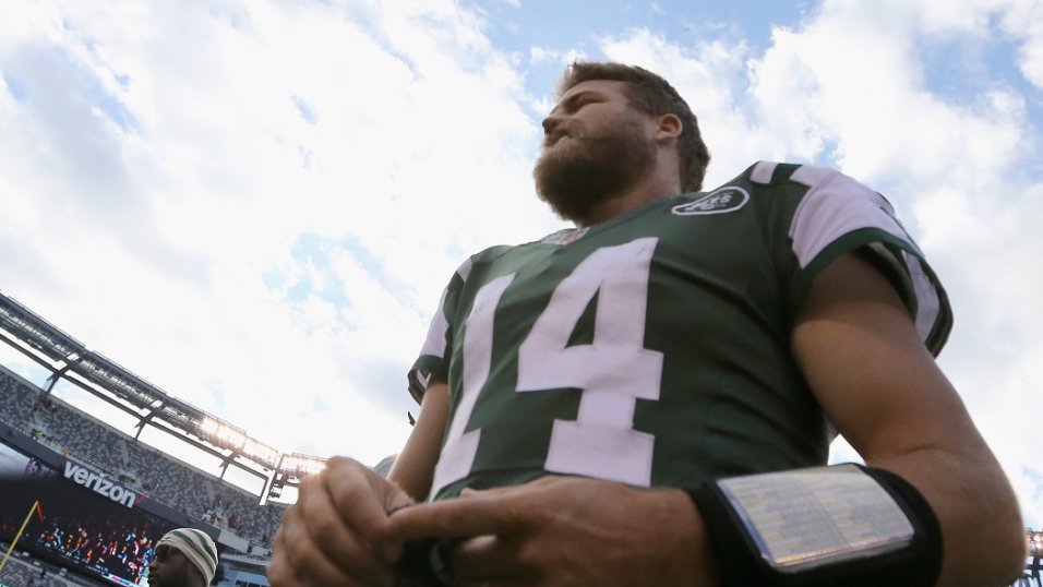 NFL Week 14 fantasy football advice: Ride Fitzpatrick to playoff victory