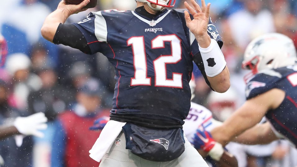 Tom Brady says it's OK he's not the NFL's highest-paid quarterback
