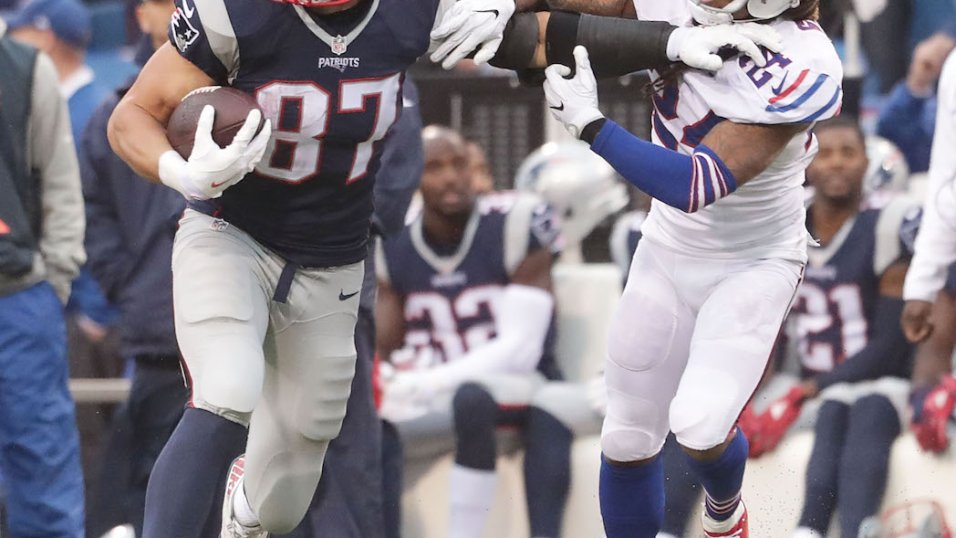 PFF: Julian Edelman and Chris Hogan are the NFL's best at two