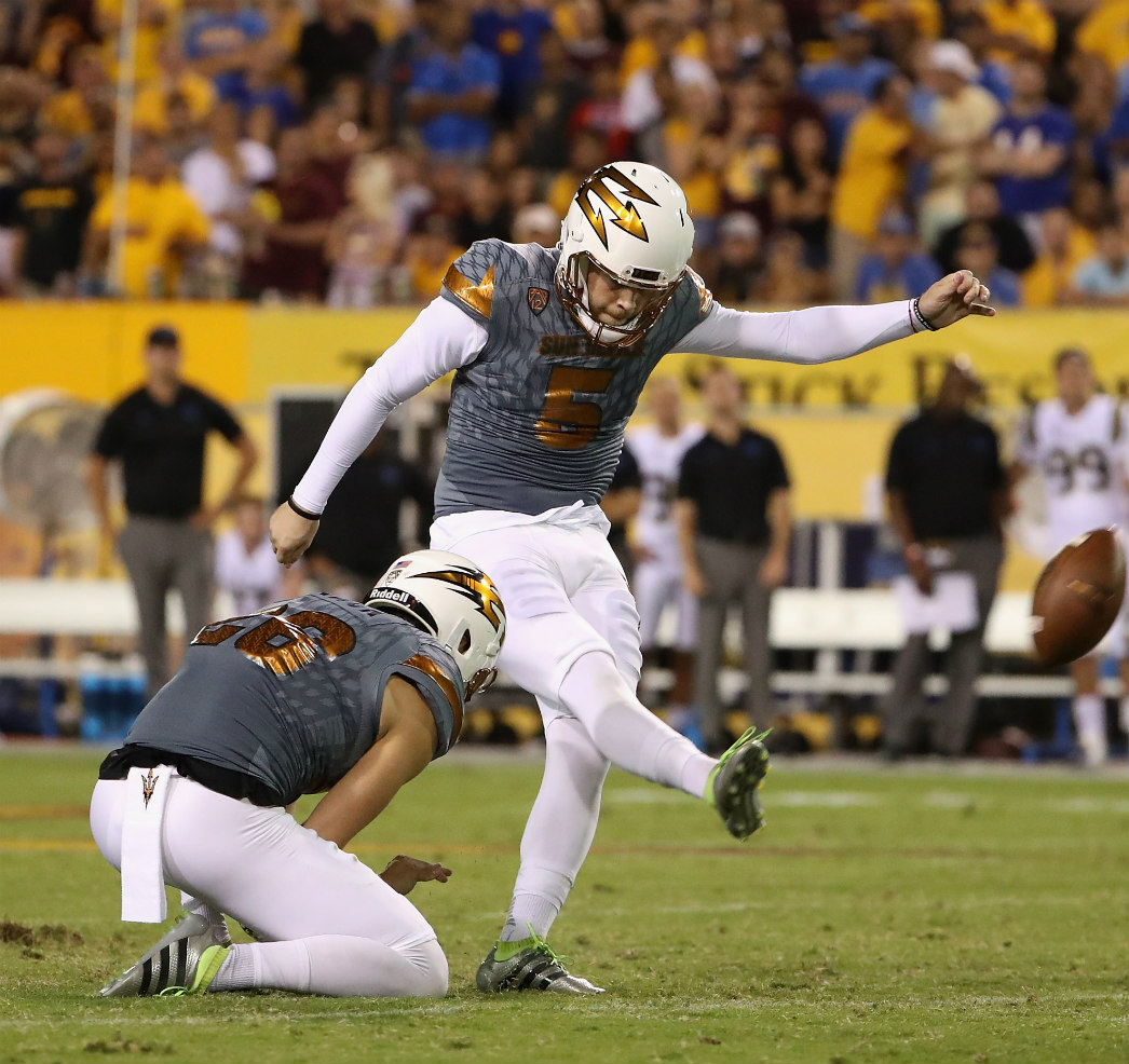 college-football-ranking-the-best-college-kickers-and-punters
