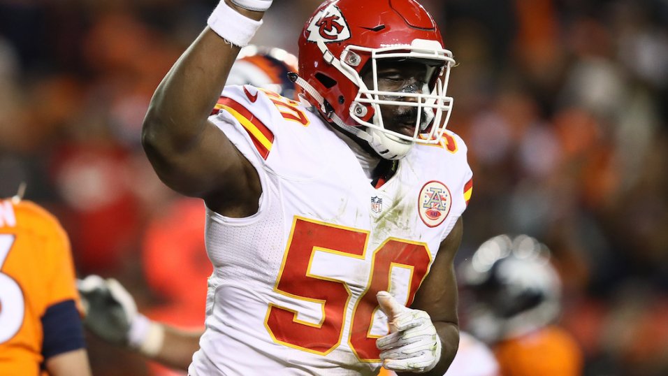 Outside linebacker Justin Houston of the Kansas City Chiefs before News  Photo - Getty Images