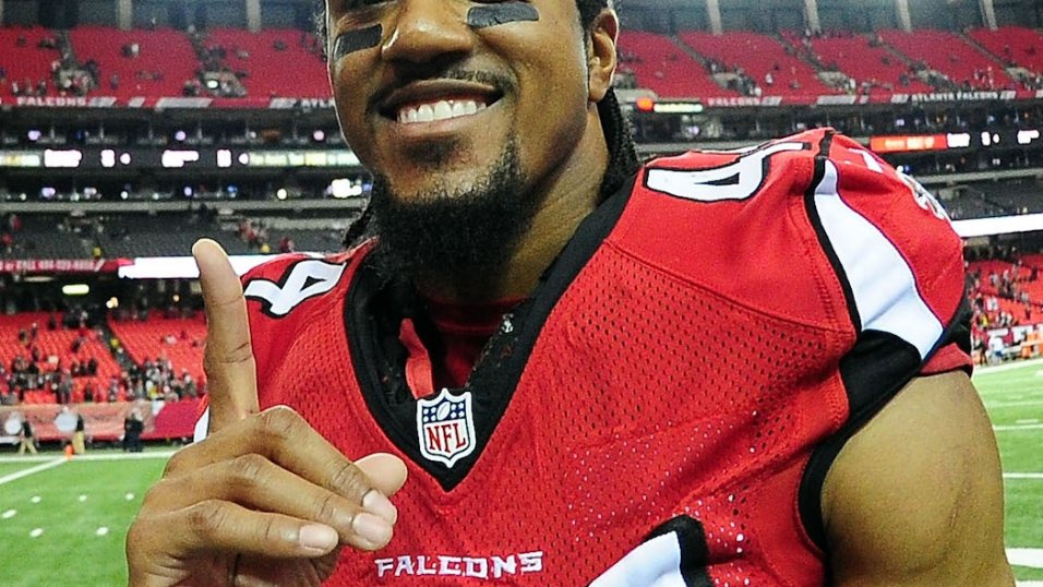 Former Falcons DE Vic Beasley makes PFF's one-year wonder team