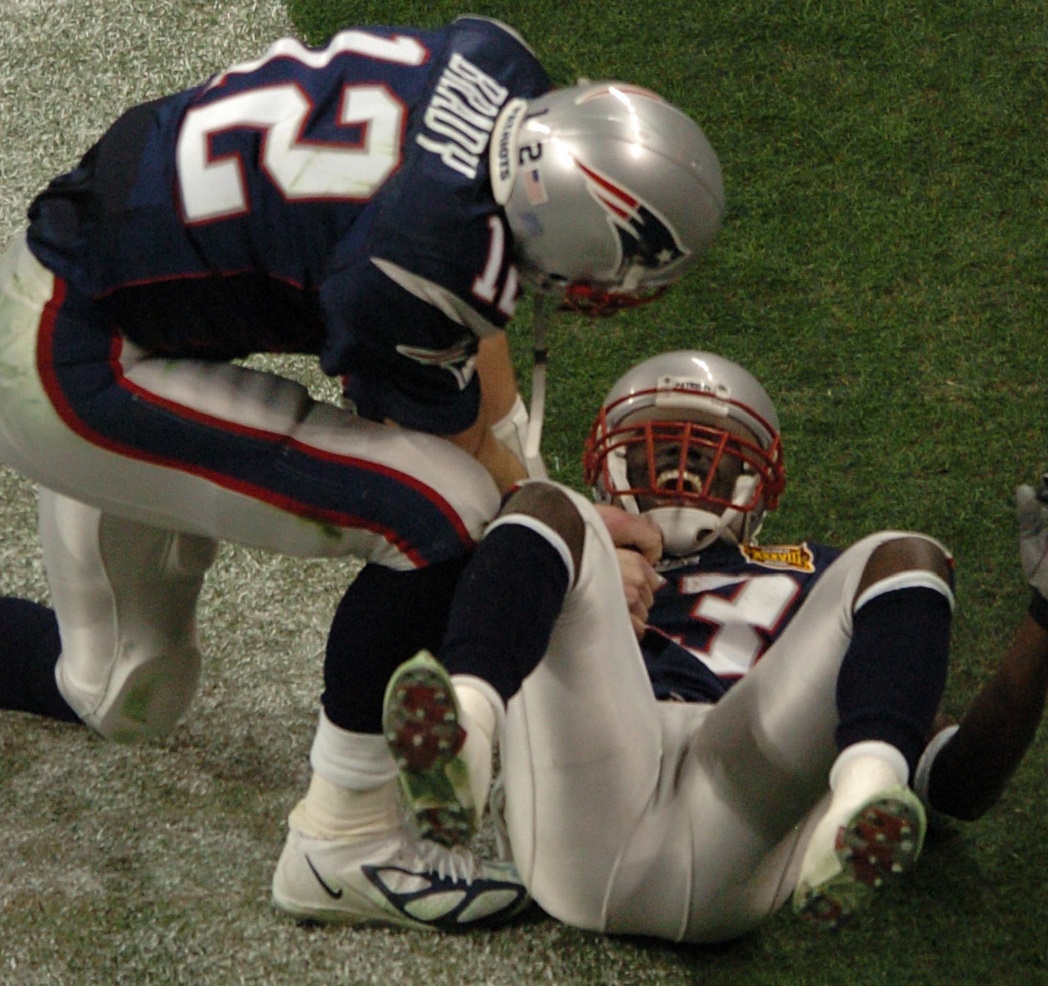 pro-super-bowl-xxxviii-grades-brady-comes-through-late