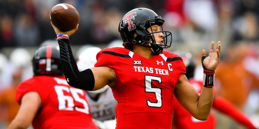 LUBBOCK, TX - NOVEMBER 05: Patrick Mahomes II #5 of the Texas Tech Red Raiders passes the ball during the game against the Texas Longhorns on November 5, 2016 at AT&T Jones Stadium in Lubbock, Texas. Texas defeated Texas Tech 45-37. (Photo by John Weast/Getty Images) *** Local Caption *** Patrick Mahomes II