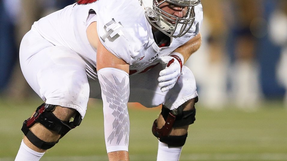 3 stats to know about Chicago Bears new addition Dan Feeney