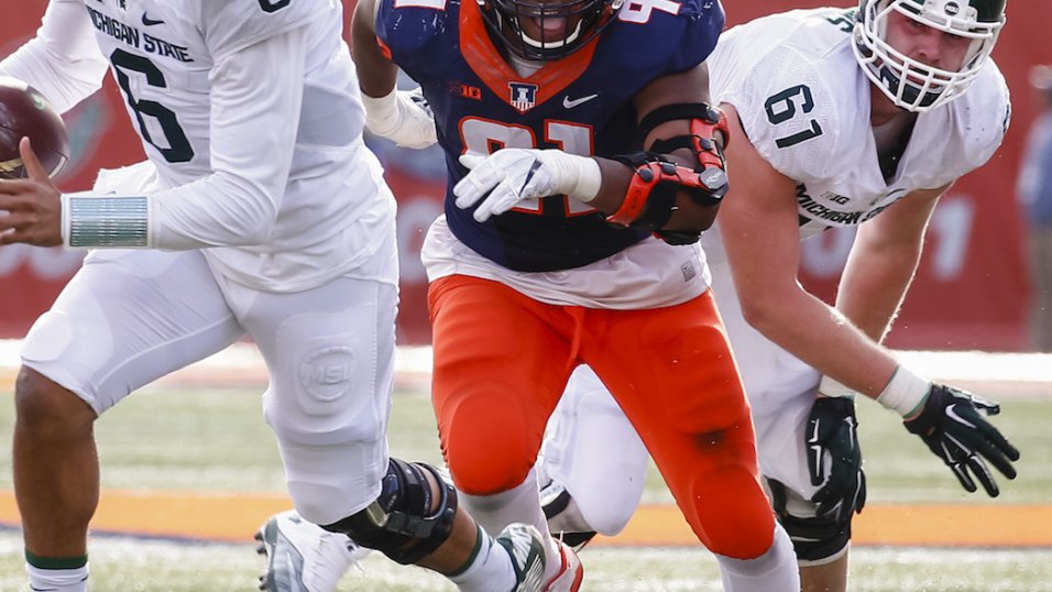 PFF ranks Illini's Dawuane Smoot the 20th-best player in college