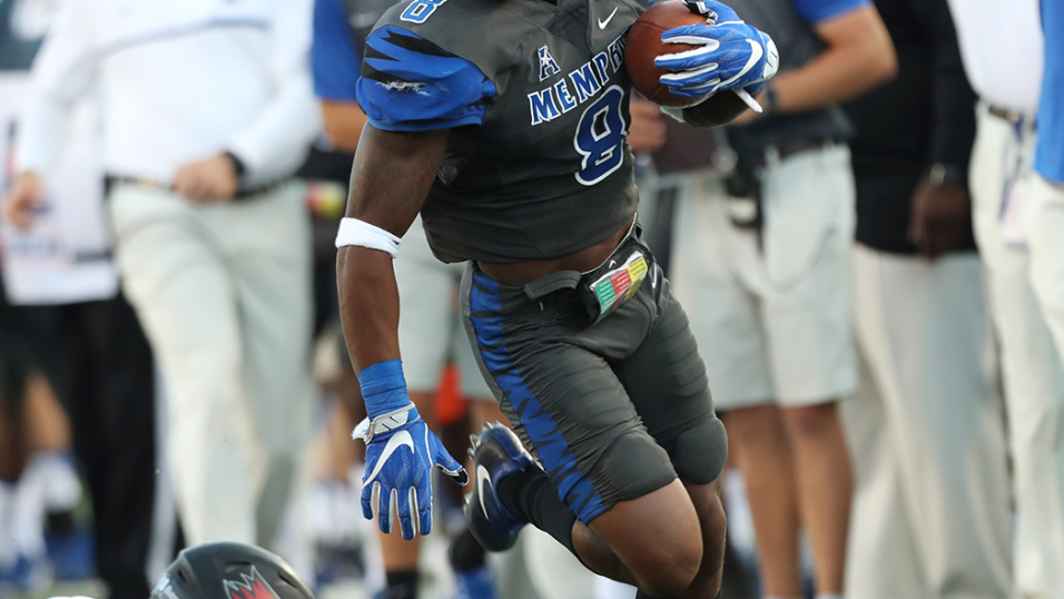 2016 Memphis Football Media Guide by University of Memphis