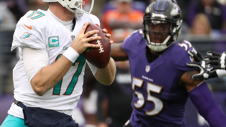 Trending upward in PFF rankings: Ryan Tannehill, Miami Dolphins