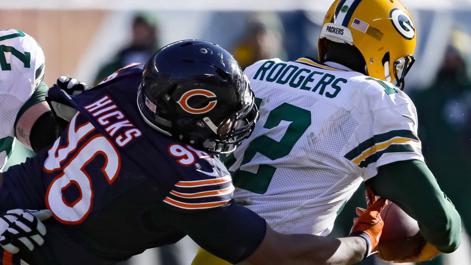 Akiem Hicks joining Bucs after 6 years with Bears - Chicago Sun-Times