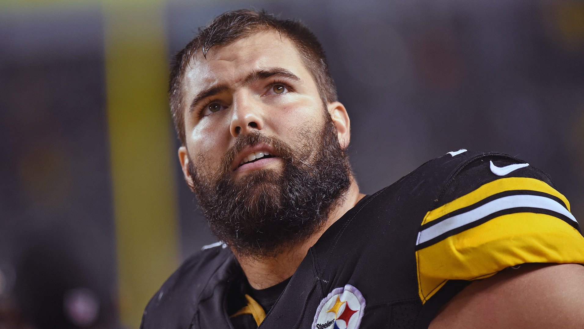 alejandro villanueva has joined an online dating service