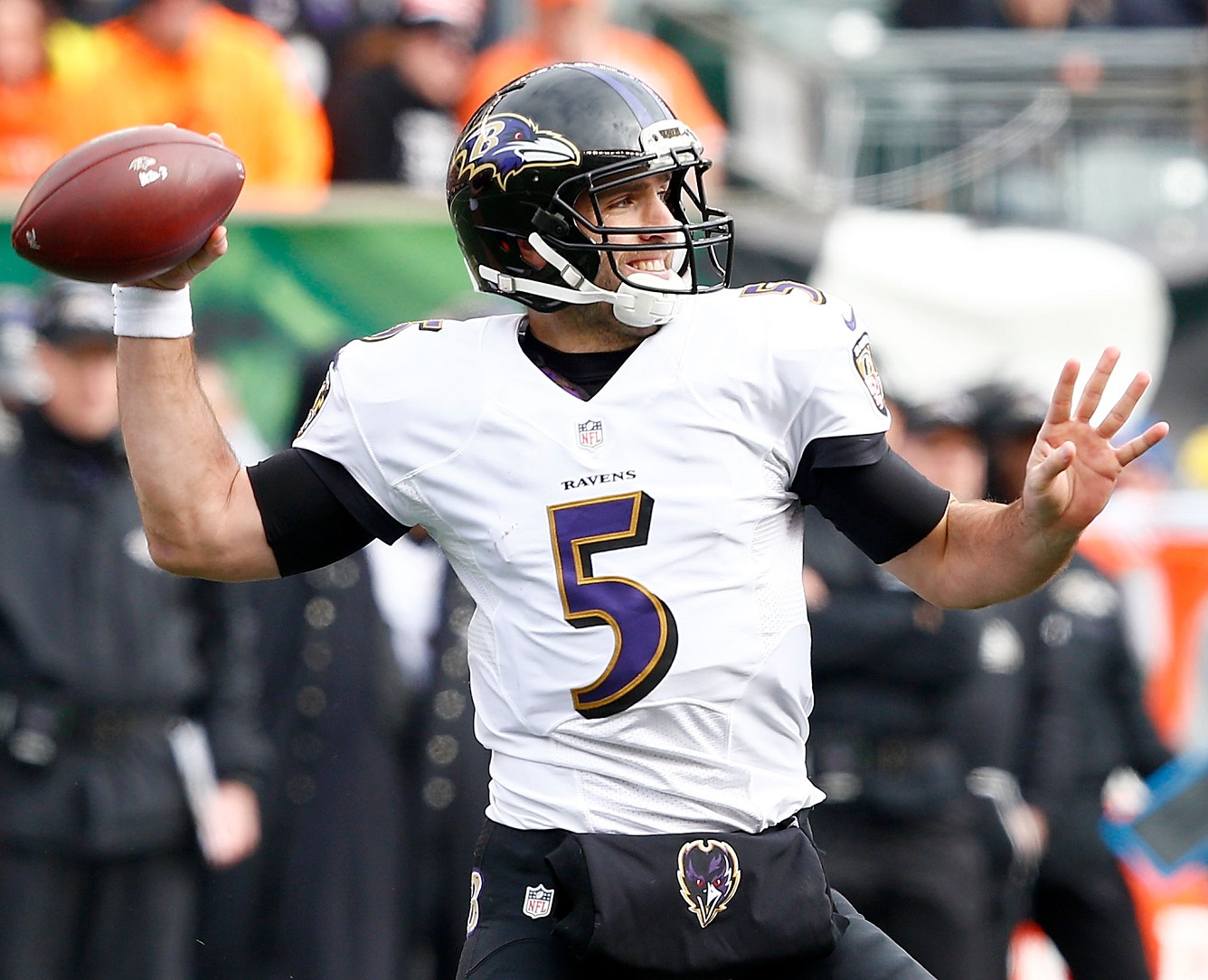 pro-ravens-qb-flacco-out-with-back-injury