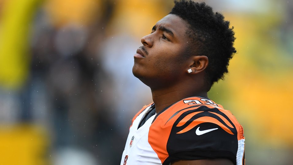 Cincinnati Bengals trade LB Marquis Flowers to New England Patriots for  seventh rounder 