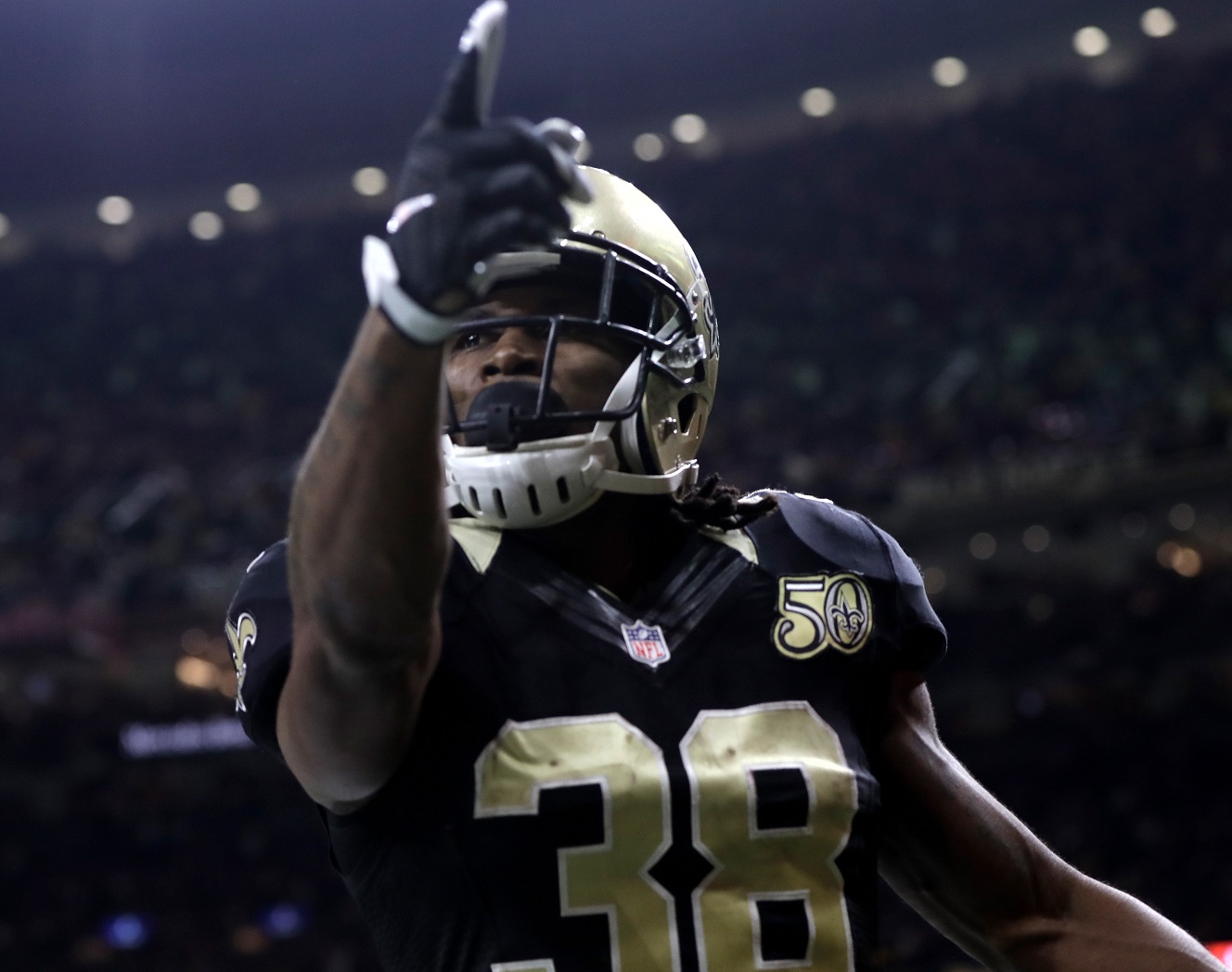fantasy-football-dfs-guide-draftkings-tournaments-week-15-2017