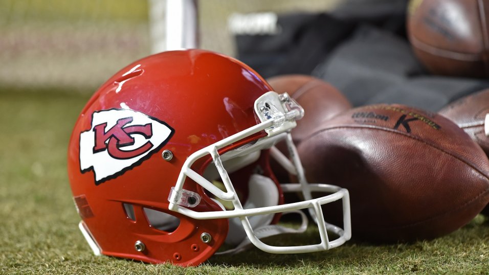 Chiefs preseason star traded to Carolina Panthers for conditional