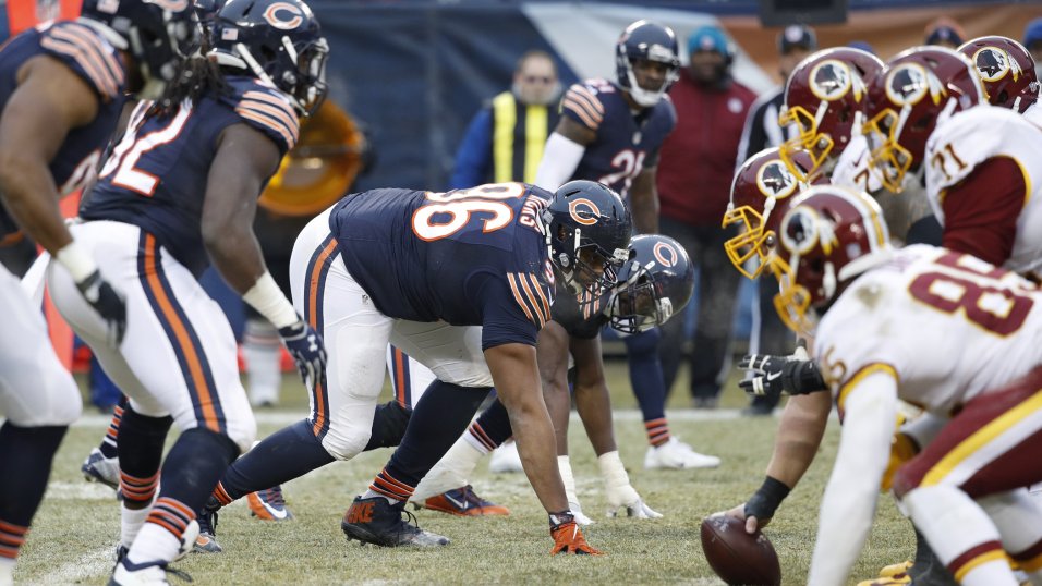 Bears DT Akiem Hicks hopes to finish career in Chicago: 'I'll do everything  in my power to do so'