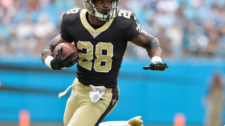 Saints focusing on RB Adrian Peterson's pass-catching at OTAs, PFF News &  Analysis