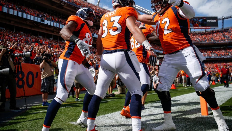 Justin Simmons of the Denver Broncos celebrates an interception with  News Photo - Getty Images