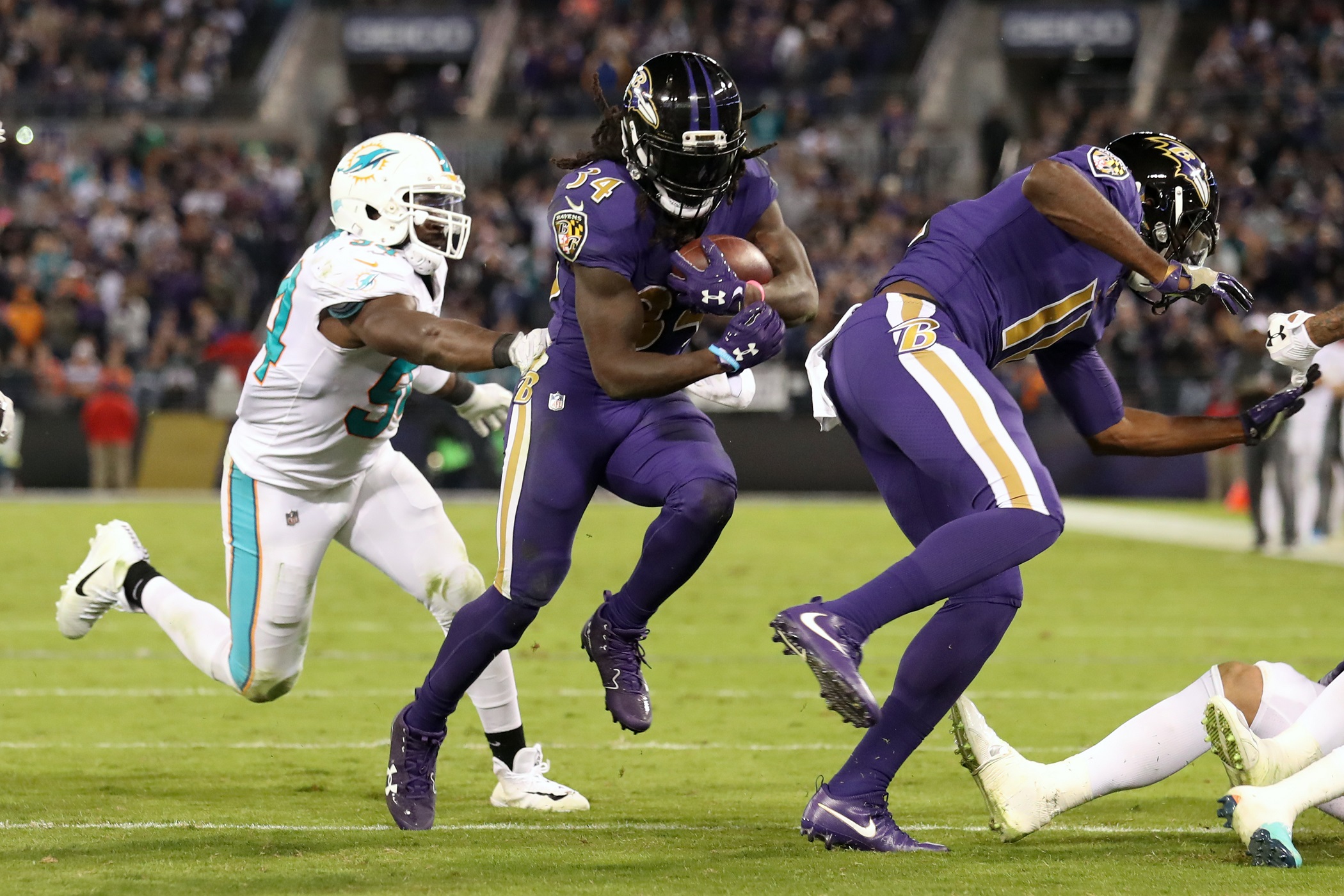 pro-nfl-week-9-preview-ravens-at-titans
