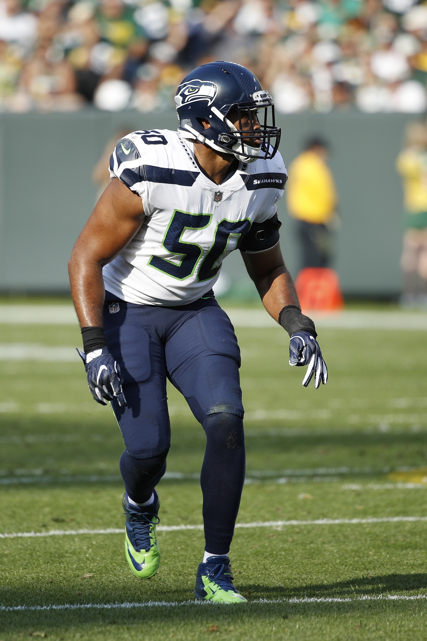 pro-seahawks-re-sign-lb-k-j-wright-to-a-two-year-contract