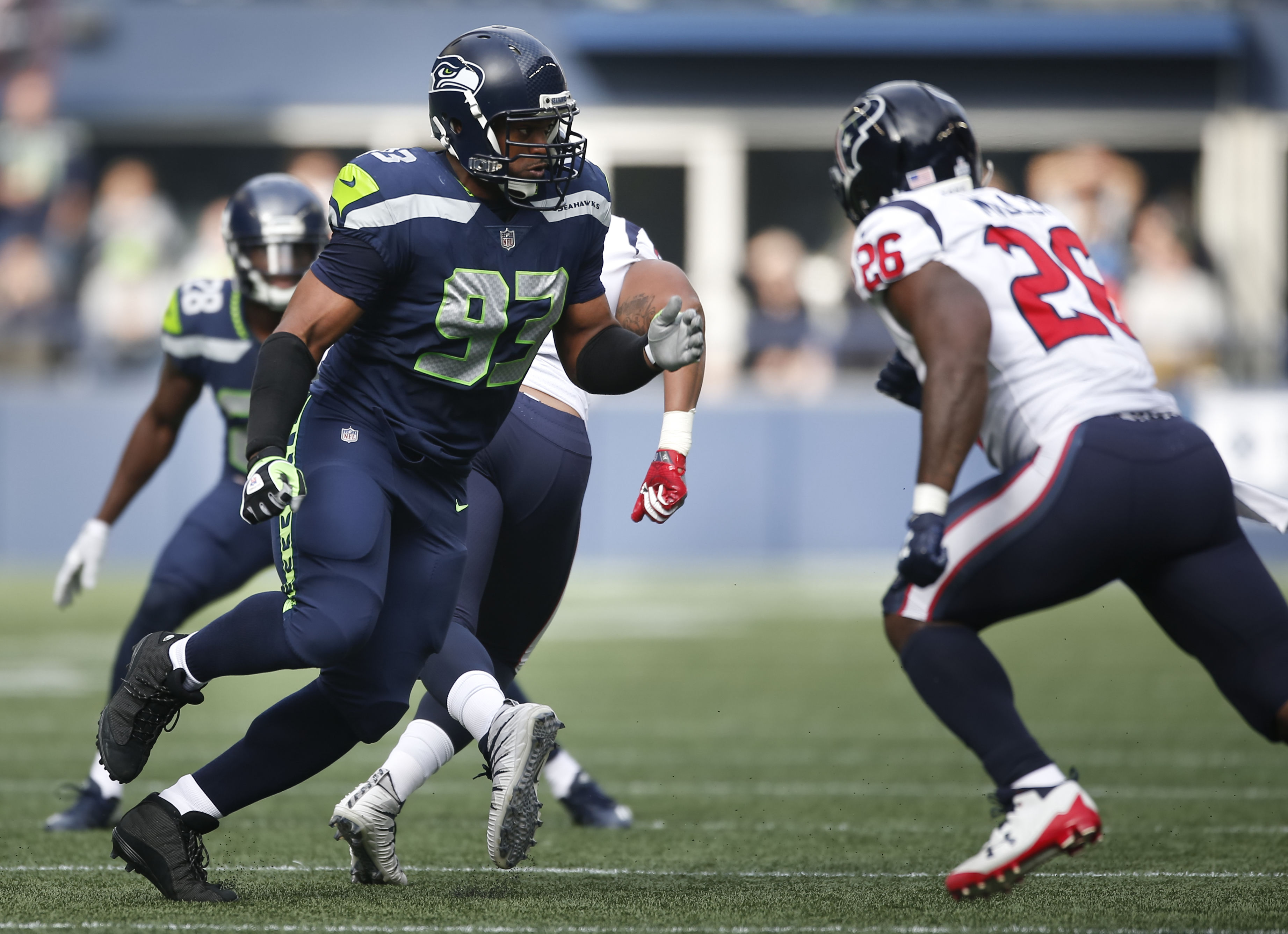 pro-dwight-freeney-has-big-day-in-second-outing-for-seahawks