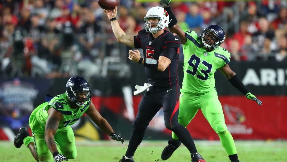 Dwight Freeney still gets after quarterbacks for the Cardinals