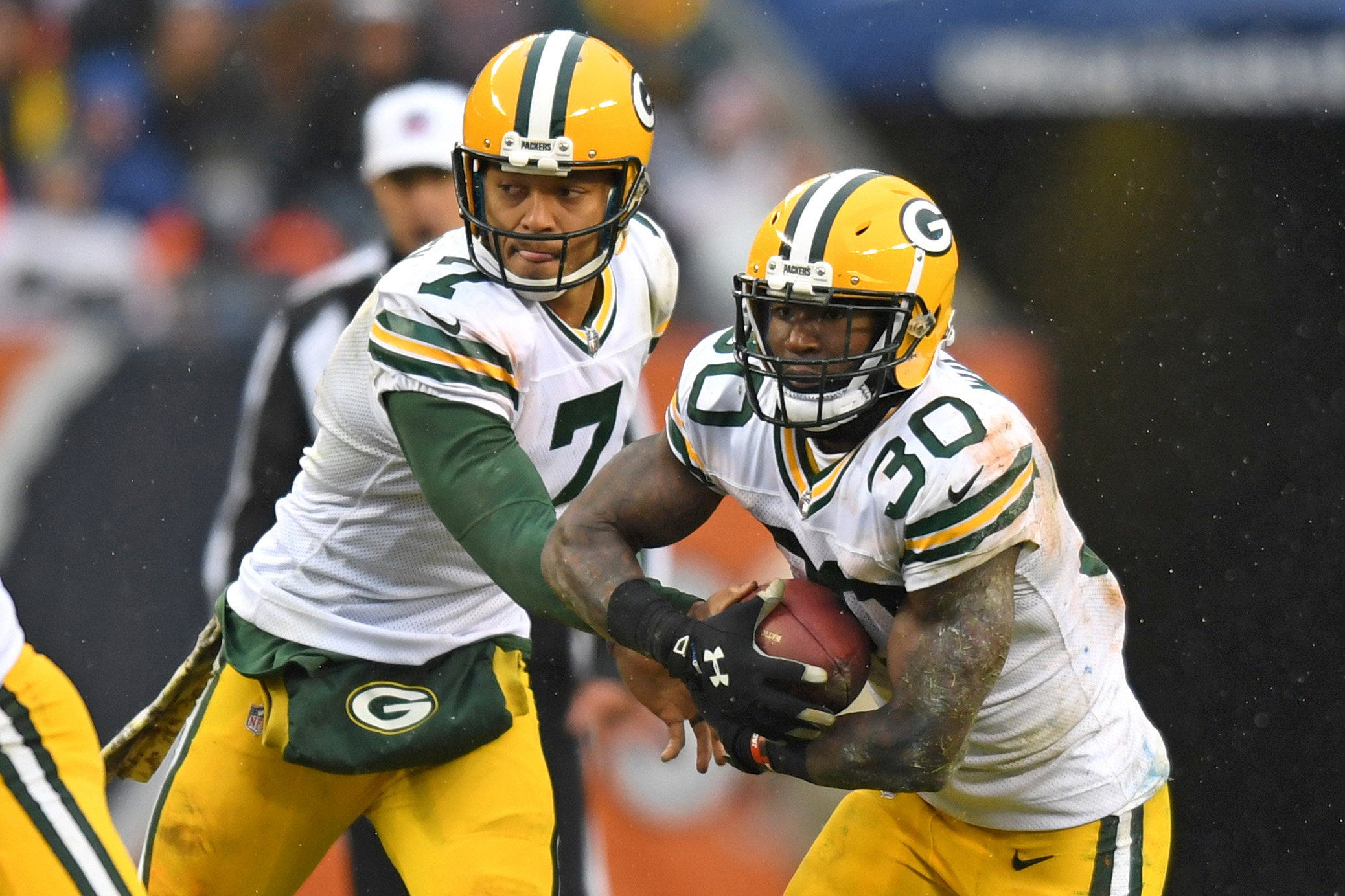 pro-refocused-green-bay-packers-23-chicago-bears-16