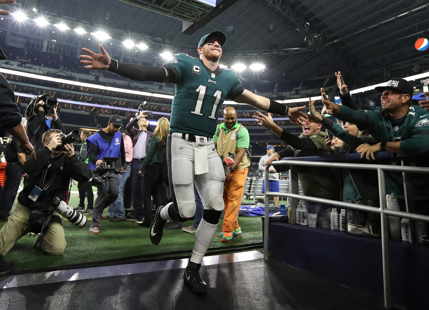 pro-the-best-quarterbacks-age-25-and-younger