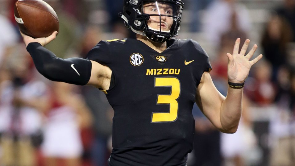 Devy Fantasy Football: Quarterback Tiers (College Football Rankings) 