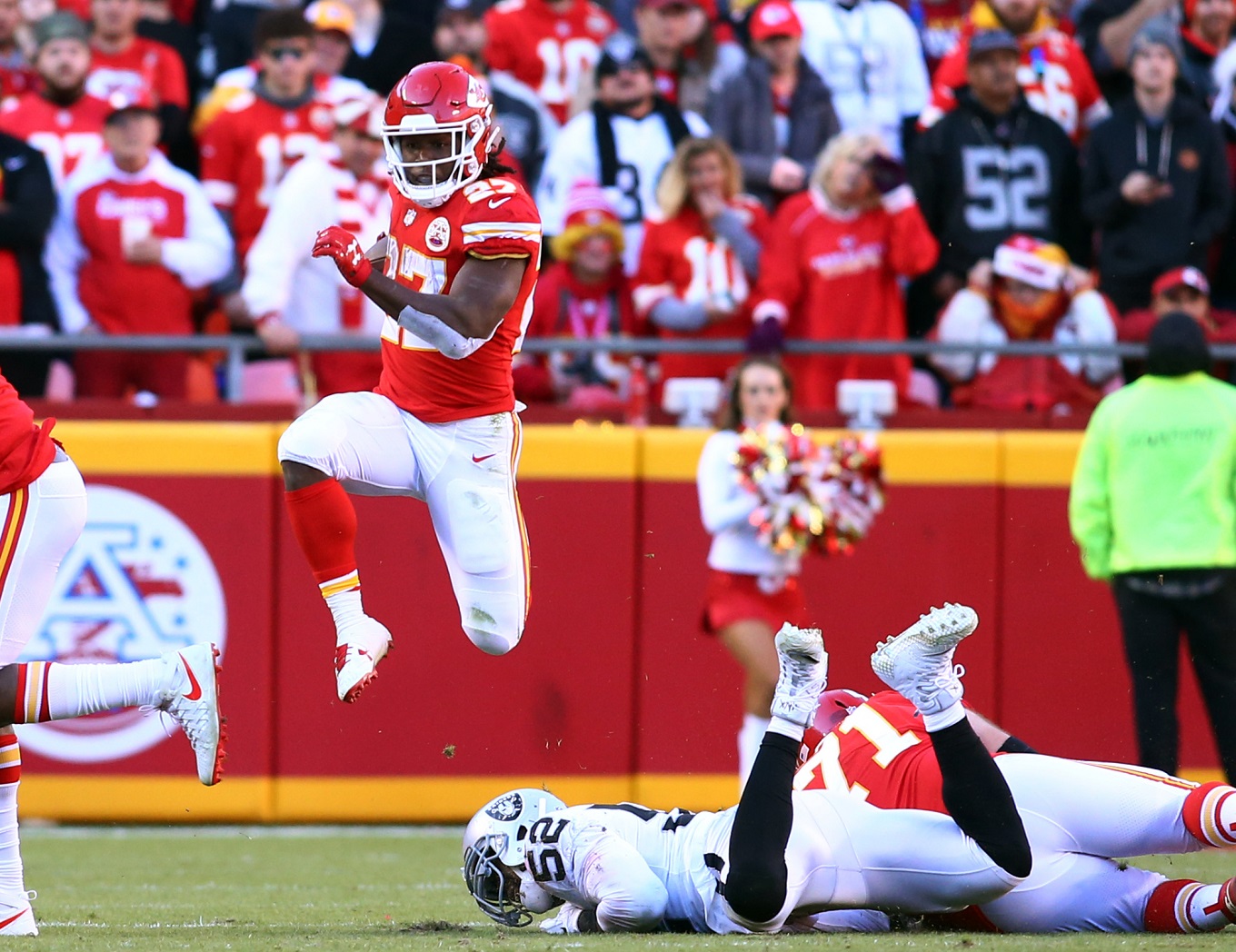 fantasy-football-fanduel-tournaments-week-13-2018