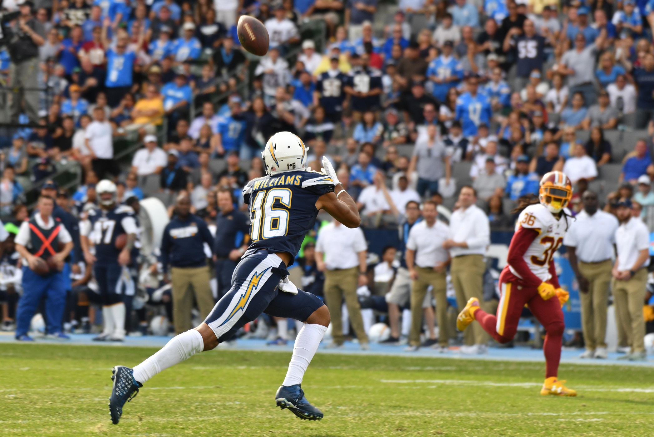 pro-refocused-los-angeles-chargers-30-washington-redskins-13
