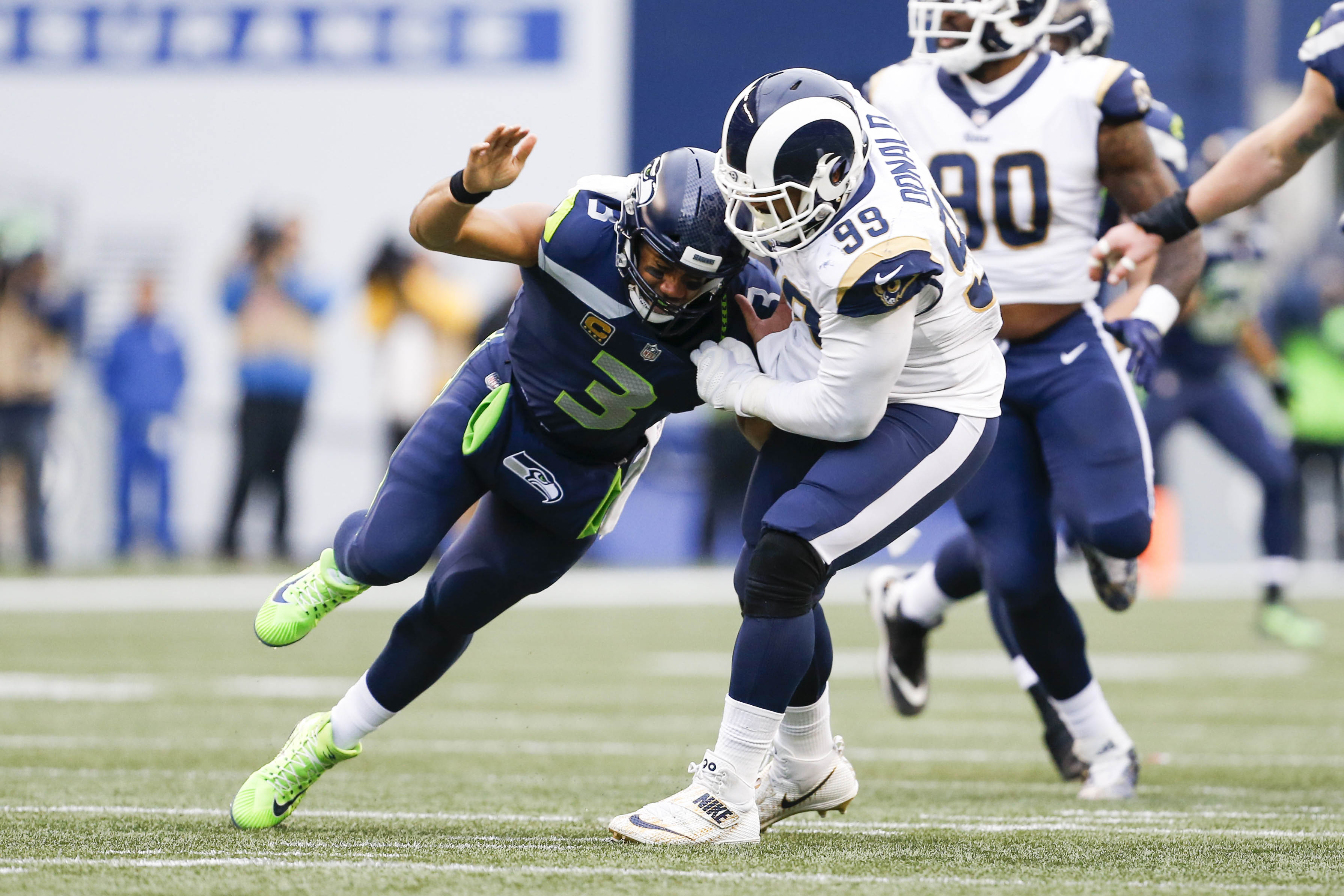 pro-aaron-donald-dominates-seattle-again