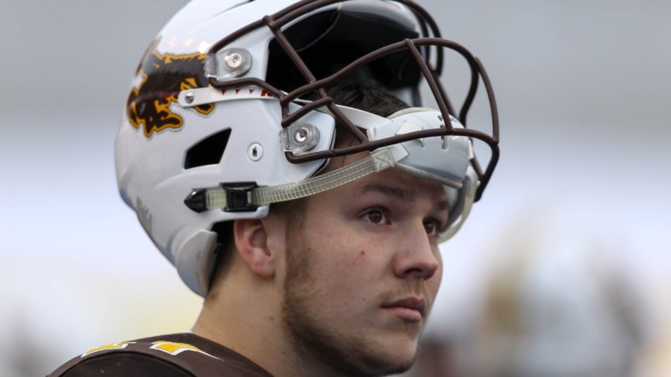 Three plays that defined Wyoming QB Josh Allen's 2017 season, NFL Draft