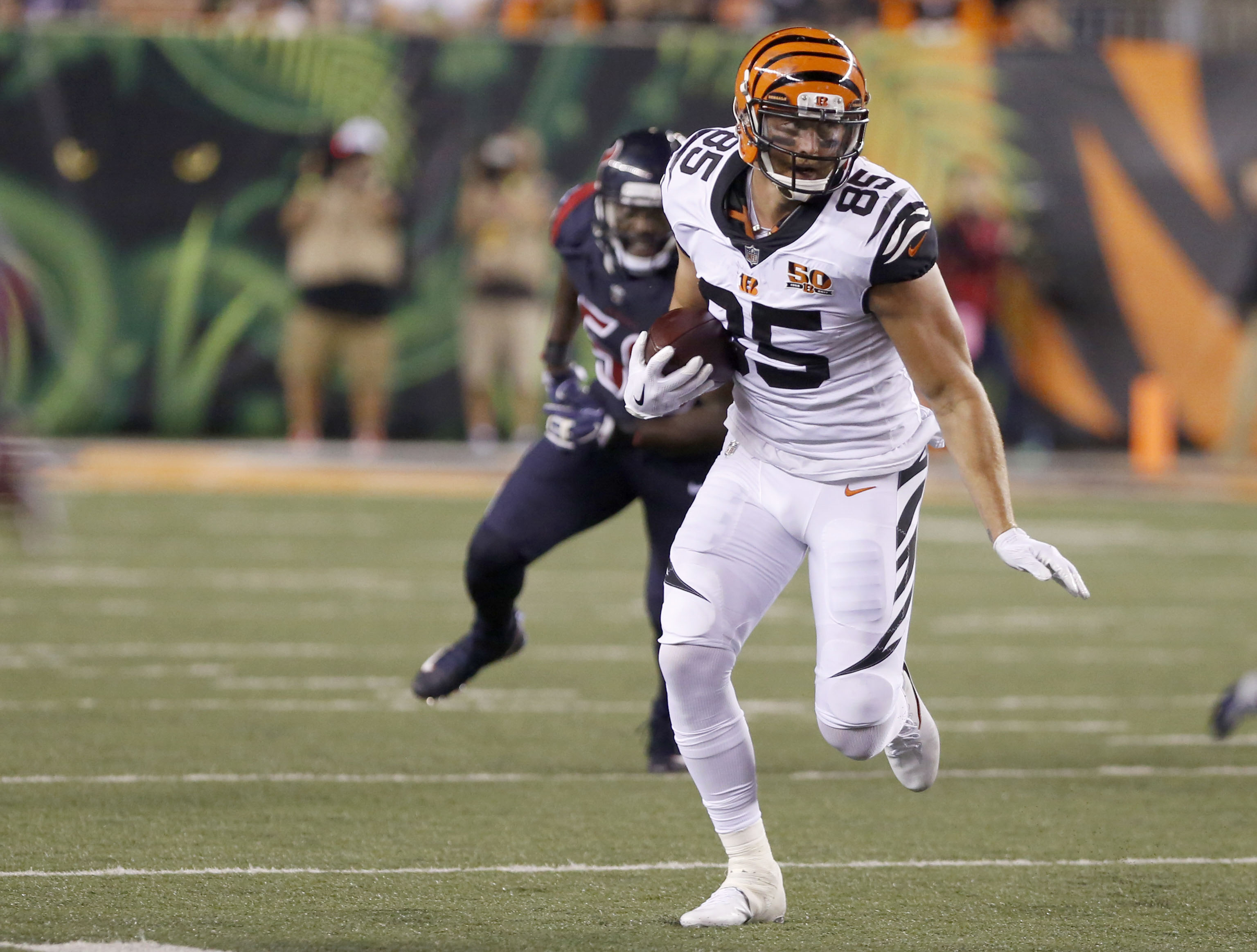 September 15, 2019: Cincinnati Bengals running back Joe Mixon (28) during  NFL football game action between the San Francisco 49ers and the Cincinnati  Bengals at Paul Brown Stadium on September 15, 2019