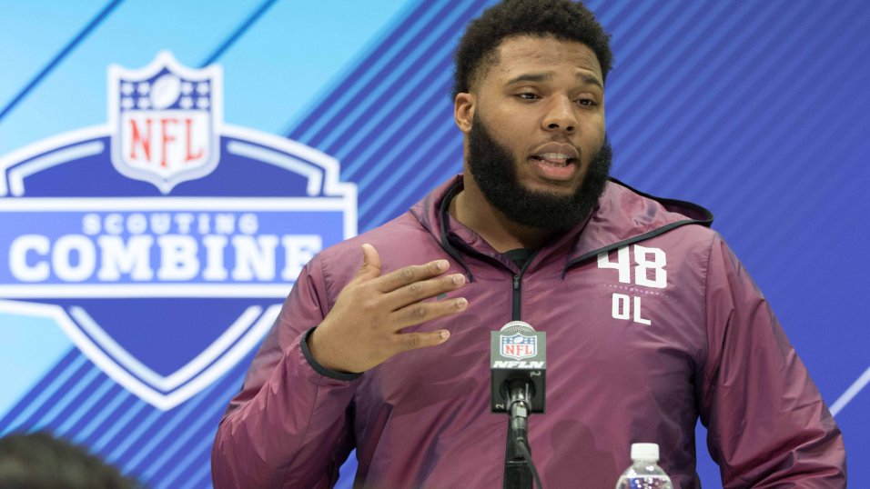 Isaiah Wynn measures in at the NFL Combine