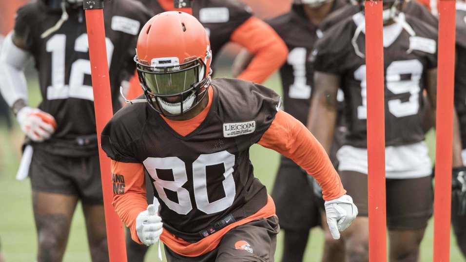 Cleveland Browns wide receiver Jarvis Landry (80) runs a route