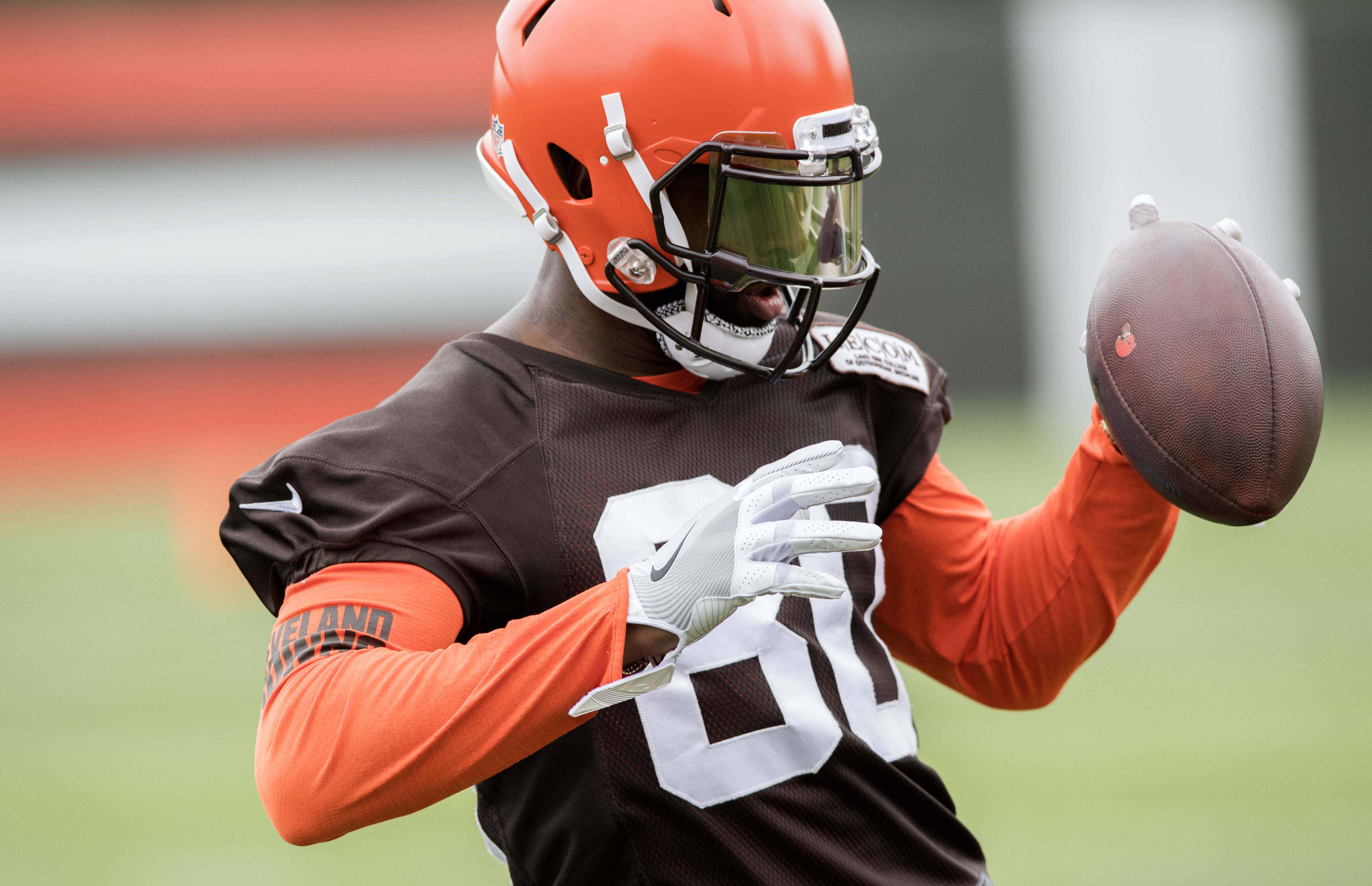 pro-top-nfl-wrs-on-pass-routes-behind-los