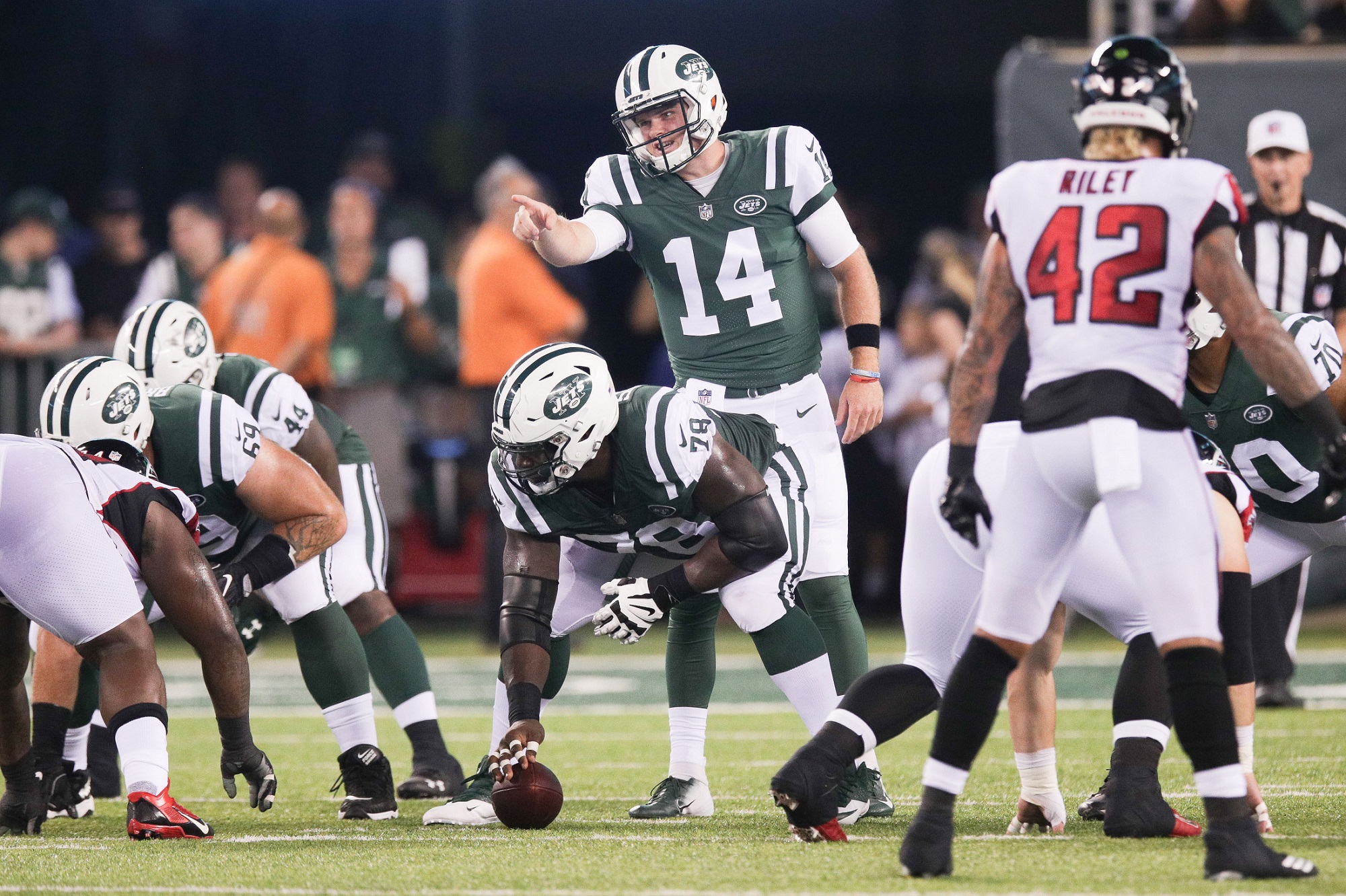 pro-refocused-2018-falcons-0-jets-17