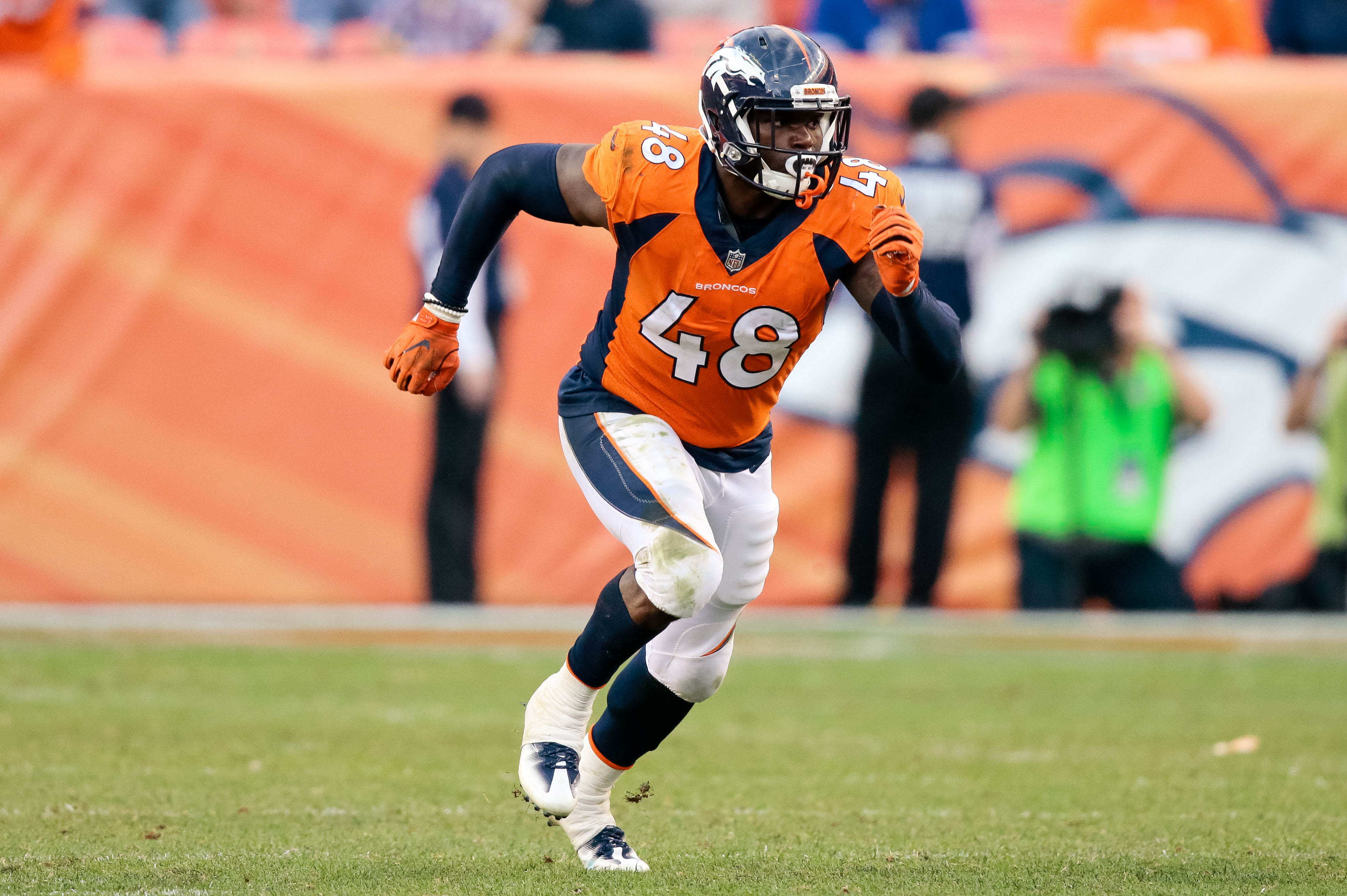pro-nfl-secret-superstars-on-defense